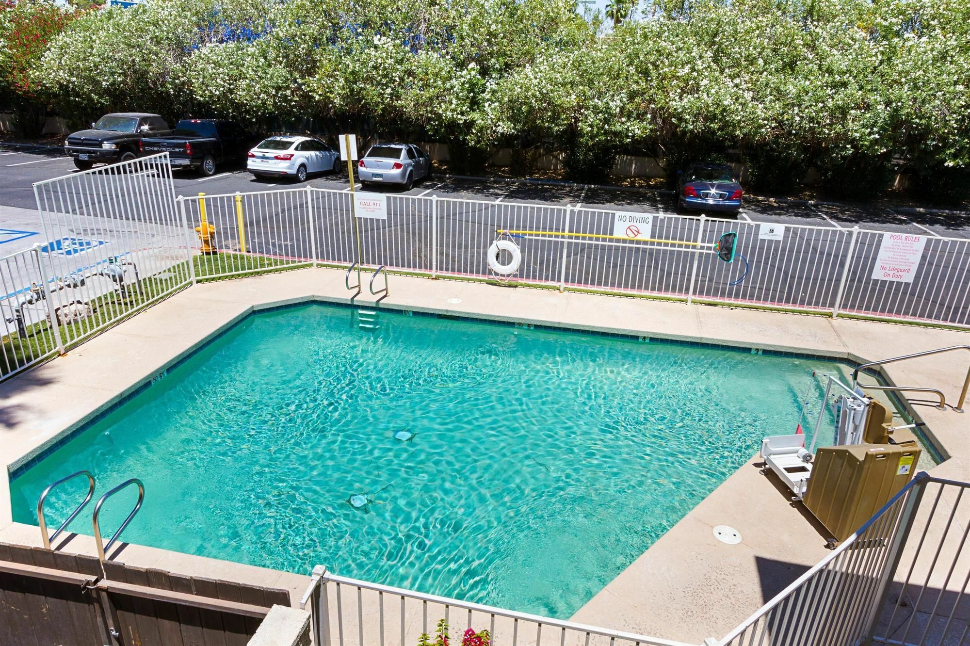 Motel 6-Mesa, Az - South מראה חיצוני תמונה